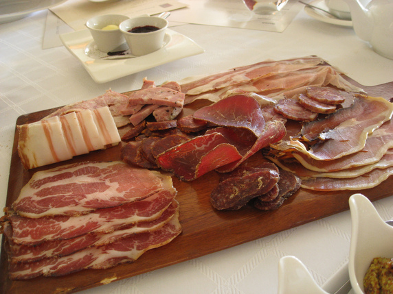 Cutting Down On Meat Could Save You $200 On Food Bill